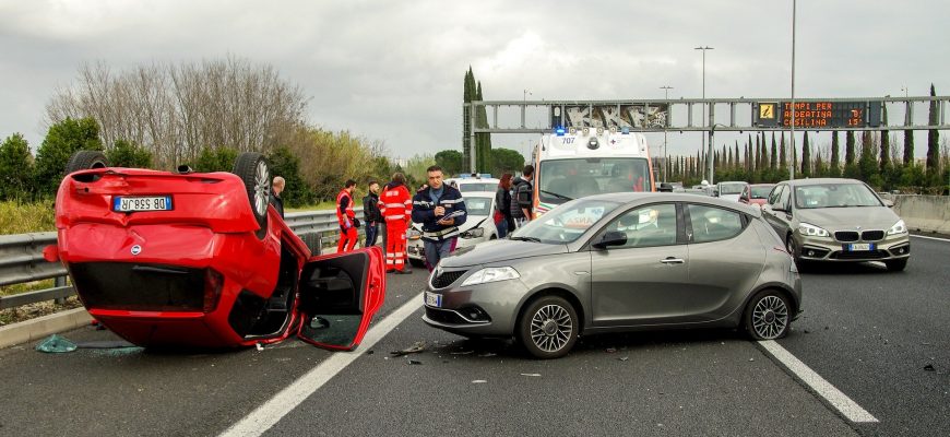 car accident 2165210 1920