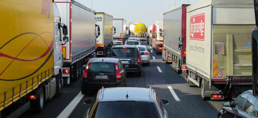 traffic 2251530 1920 1