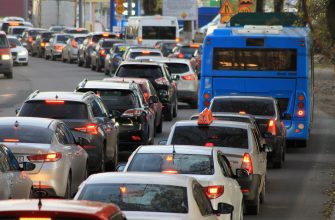traffic jam 4522805 1920